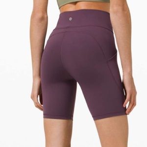 Lululemon Invigorate High Rise Short 8"
Grape Thistle